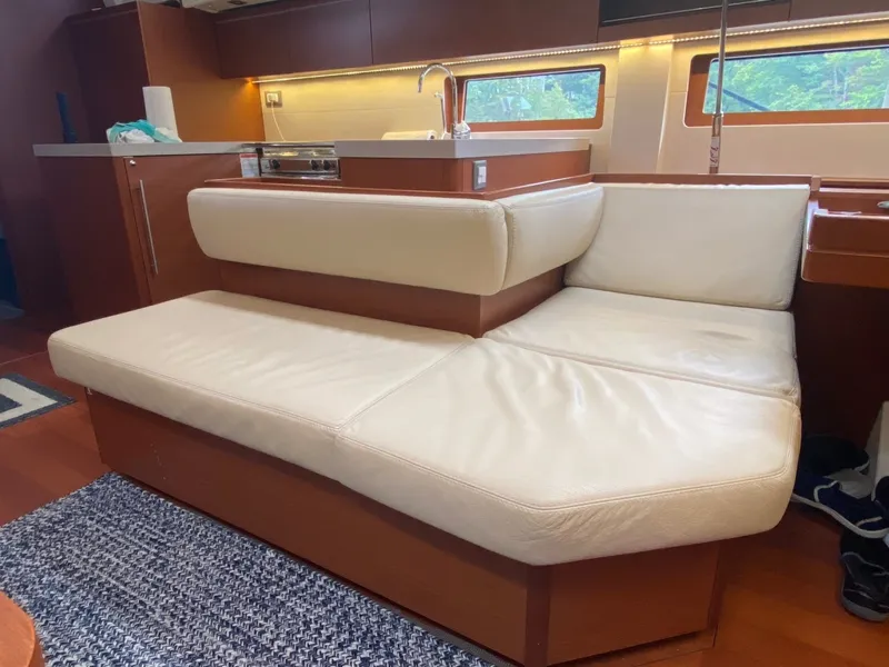 Slide: The Image of Beneteau 51.1 2019 - 6181434