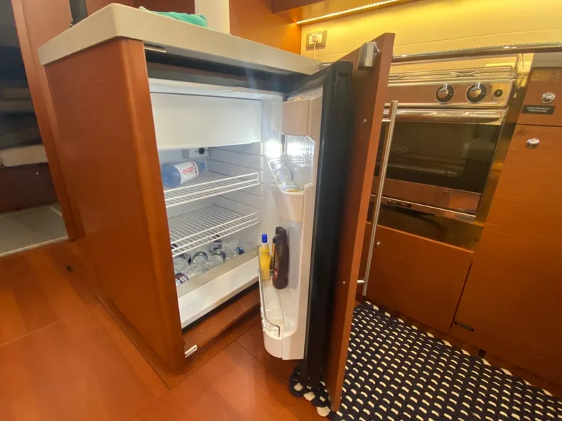 Slide: The Image of Beneteau 51.1 2019 - 6181436