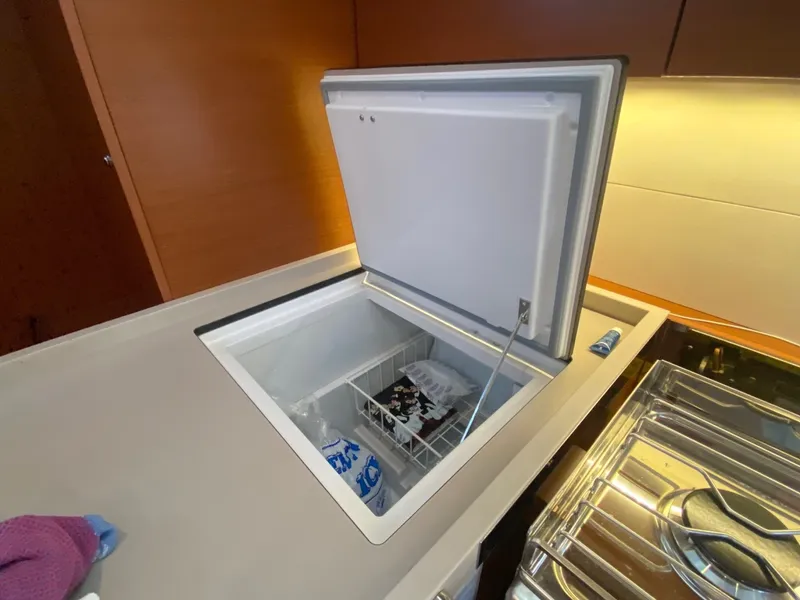 Slide: The Image of Beneteau 51.1 2019 - 6181437