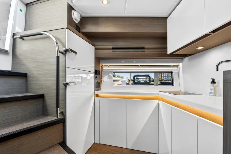 Slide: The Image of Beneteau Gran Turismo 45 2023 - 6181606