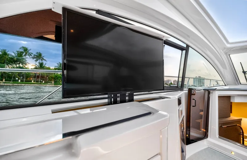 Slide: The Image of Beneteau Gran Turismo 45 2023 - 6181611