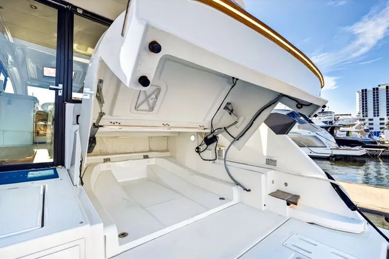 Slide: The Image of Beneteau Gran Turismo 45 2023 - 6181618