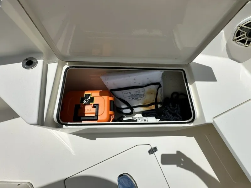 Slide: The Image of Cobia 240 CC 2021 - 6183928