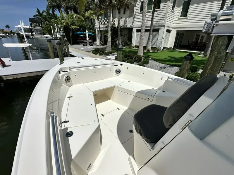 Slide: The Image of Cobia 240 CC 2021 - 6183931