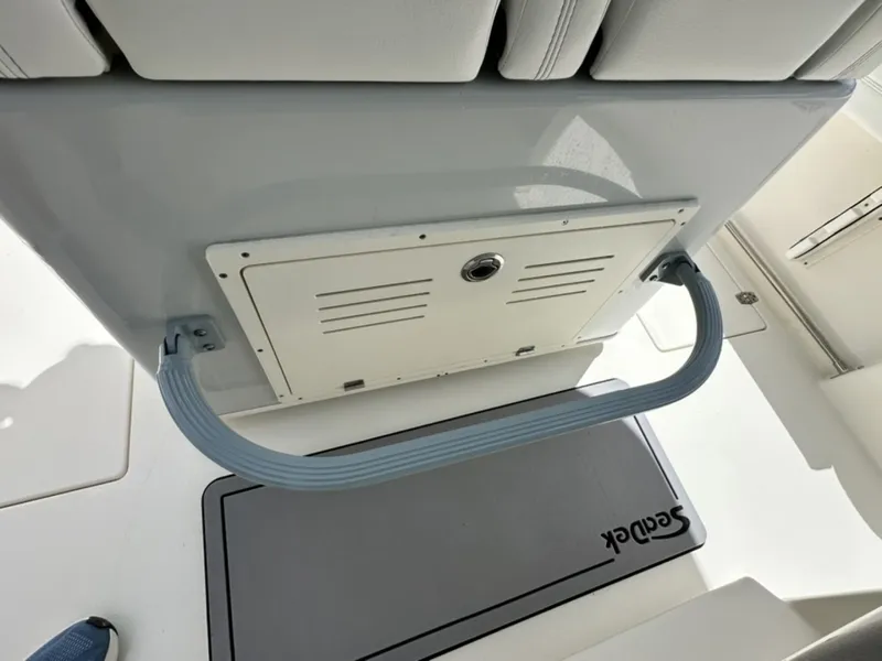 Slide: The Image of Cobia 240 CC 2021 - 6183970