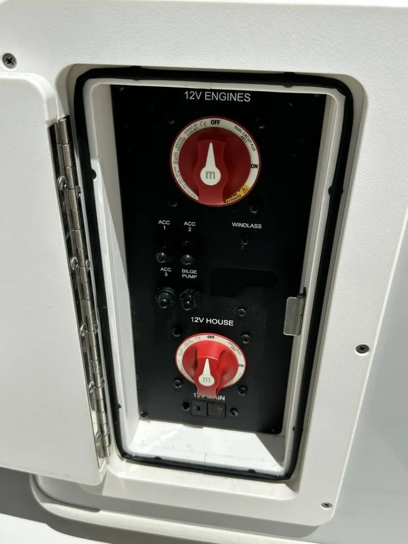 Slide: The Image of Cobia 240 CC 2021 - 6183977