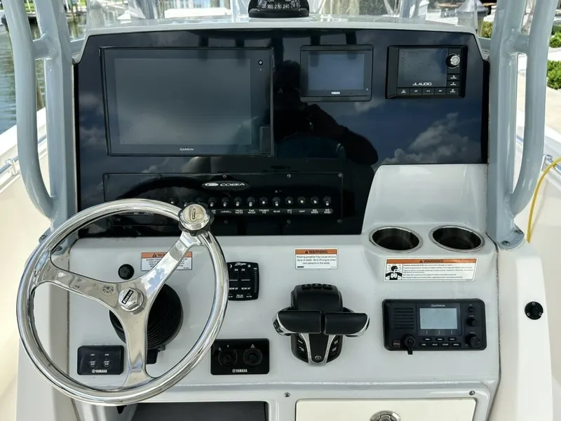 Slide: The Image of Cobia 240 CC 2021 - 6183983