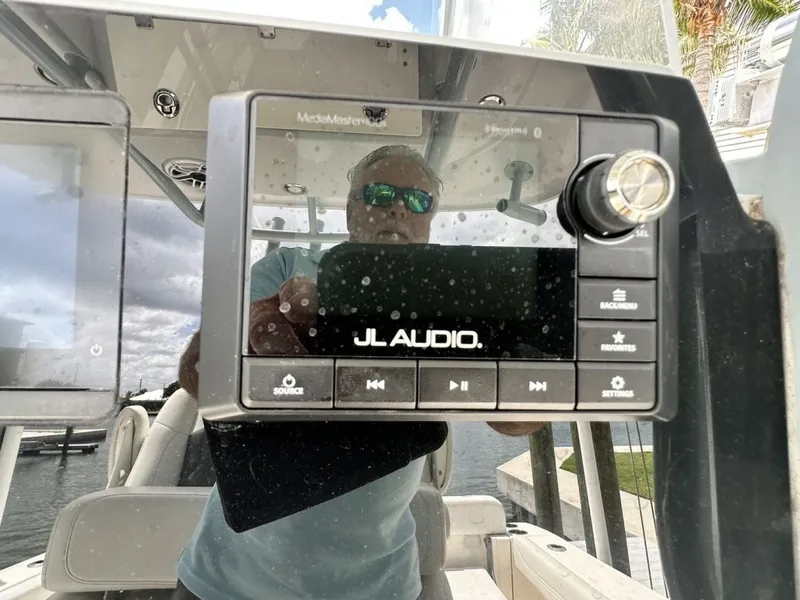 Slide: The Image of Cobia 240 CC 2021 - 6183994