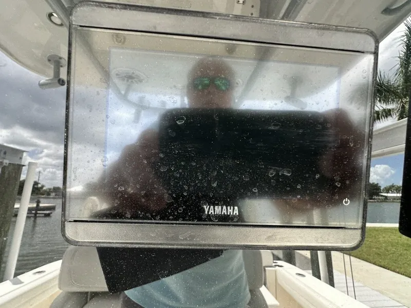 Slide: The Image of Cobia 240 CC 2021 - 6183995