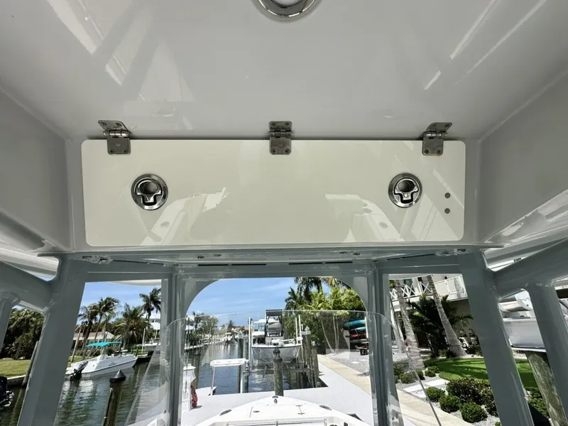 Slide: The Image of Cobia 240 CC 2021 - 6183997