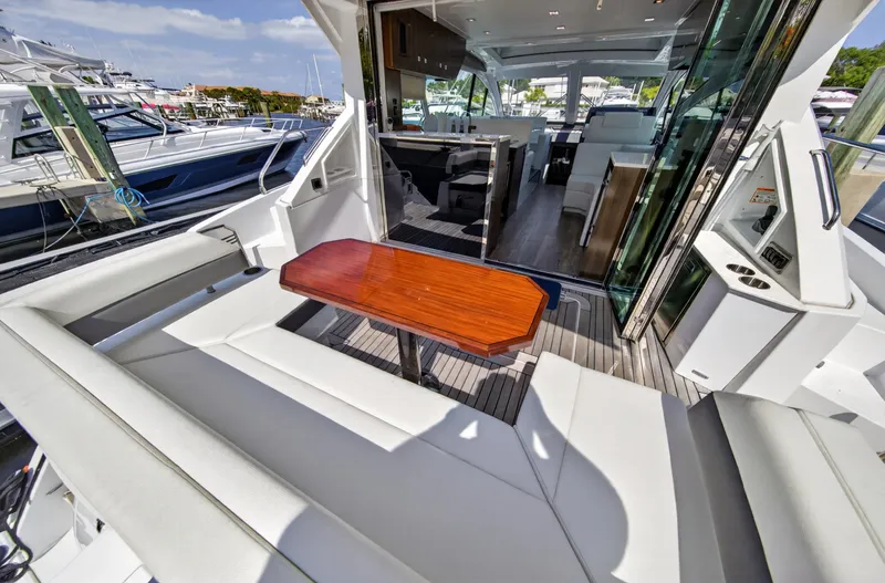 Slide: The Image of Cruisers 50 CANTIUS 2023 - 6182226
