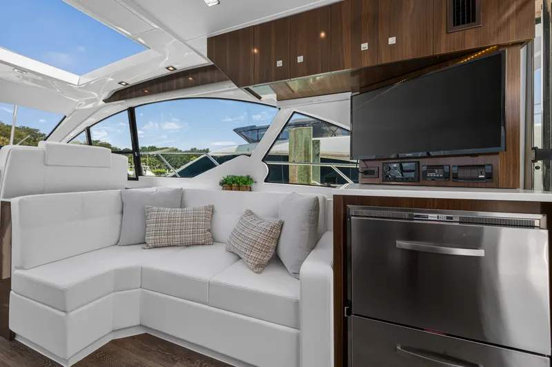Slide: The Image of Cruisers 50 CANTIUS 2023 - 6182242