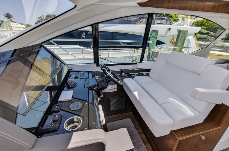 Slide: The Image of Cruisers 50 CANTIUS 2023 - 6182247