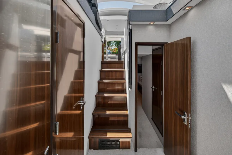Slide: The Image of Cruisers 50 CANTIUS 2023 - 6182275