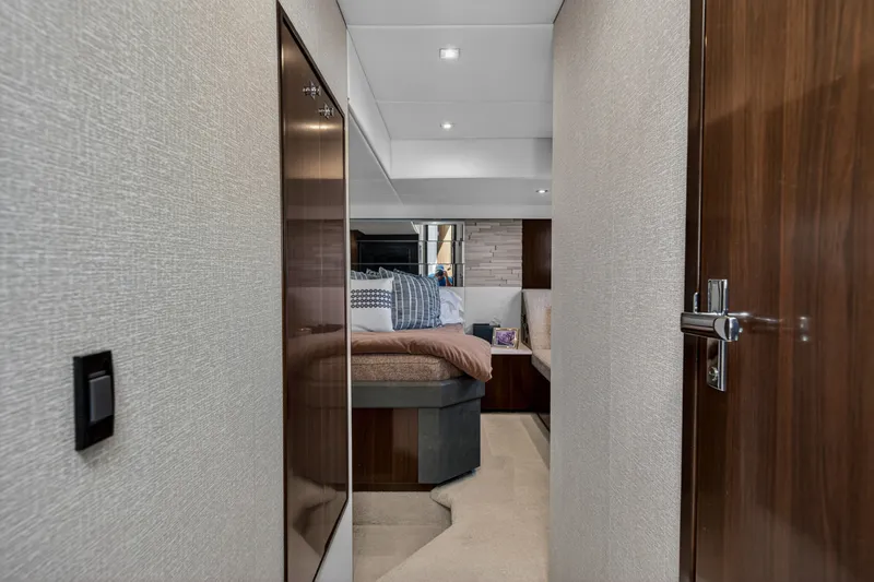 Slide: The Image of Cruisers 50 CANTIUS 2023 - 6182277
