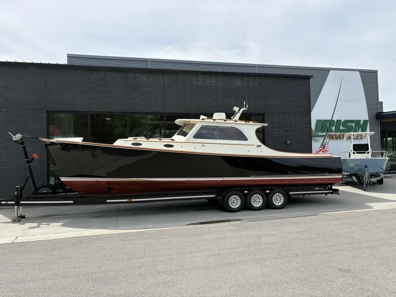 The Image of Hinckley Yachts 36 Picnic EP 2004 - 0