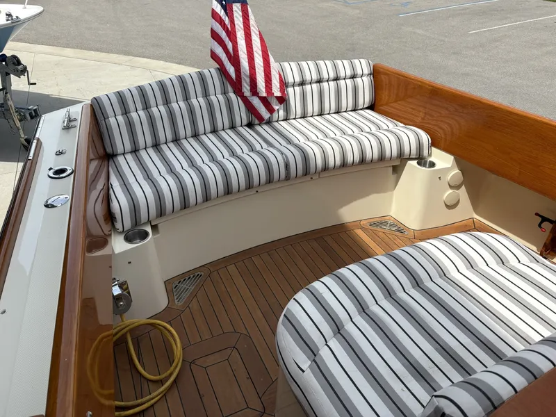 Slide: The Image of Hinckley Yachts 36 Picnic EP 2004 - 6186450