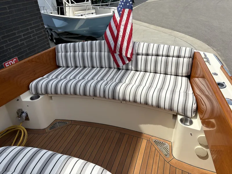 Slide: The Image of Hinckley Yachts 36 Picnic EP 2004 - 6186451
