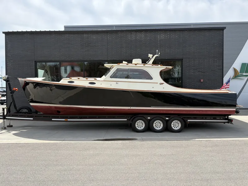 Slide: The Image of Hinckley Yachts 36 Picnic EP 2004 - 6186444