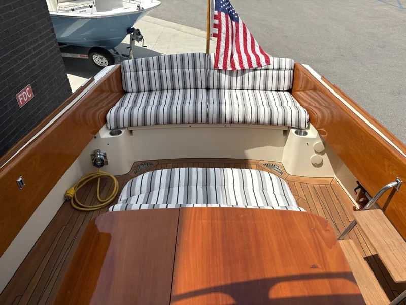 Slide: The Image of Hinckley Yachts 36 Picnic EP 2004 - 6186455