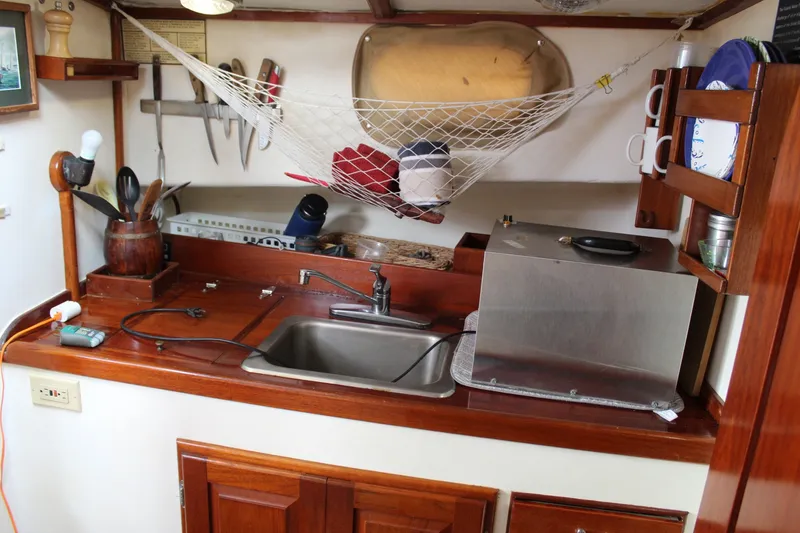 Slide: The Image of Duffy 31 Lobster Boat 1992 - 6203275