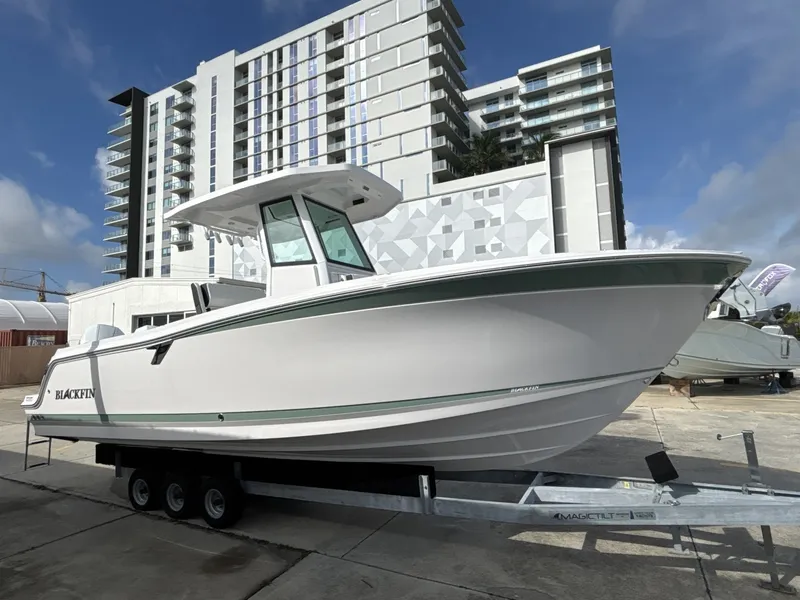 The Image of Blackfin 252 CC 2027 - 8139730