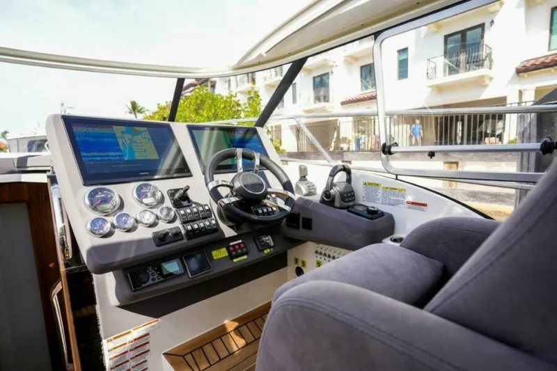 Slide: The Image of Marex 360 Cabriolet Cruiser 2026 - 6187392