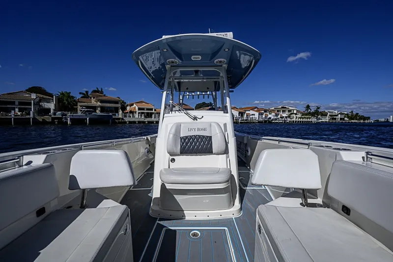 Slide: The Image of Cobia 320 CC 2021 - 6187406