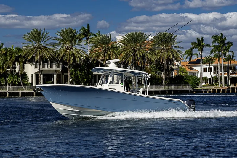 Slide: The Image of Cobia 320 CC 2021 - 6187510