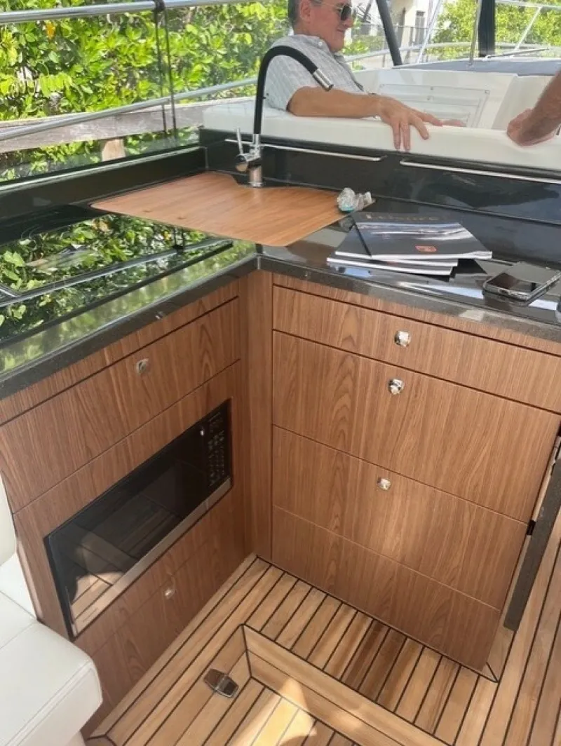 Slide: The Image of Marex 360 Cabriolet Cruiser 2026 - 6759598