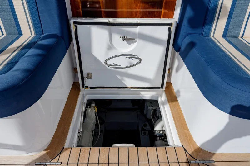 Slide: The Image of Jarrett Bay Hardtop Express 2015 - 6202748