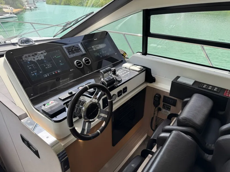Slide: The Image of Azimut 55 Fly 2021 - 6202949