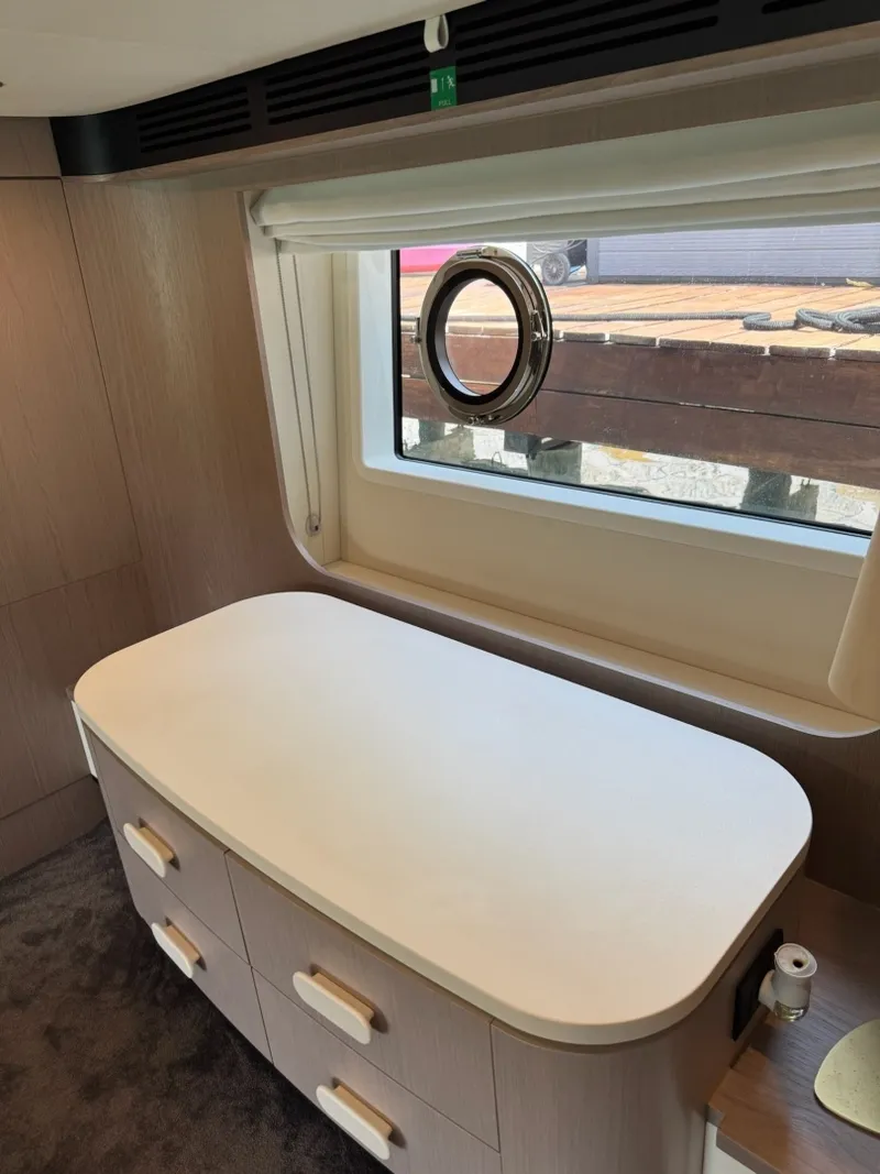 Slide: The Image of Azimut 55 Fly 2021 - 6202954