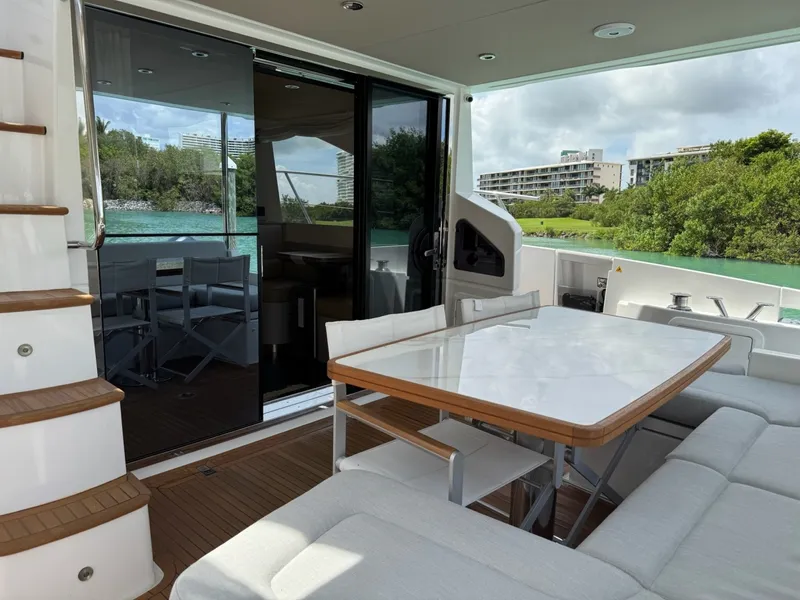 Slide: The Image of Azimut 55 Fly 2021 - 6202940