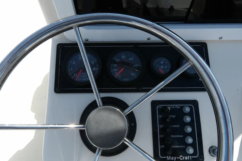 Slide: The Image of May-Craft 1800 Skiff 2005 - 6203024