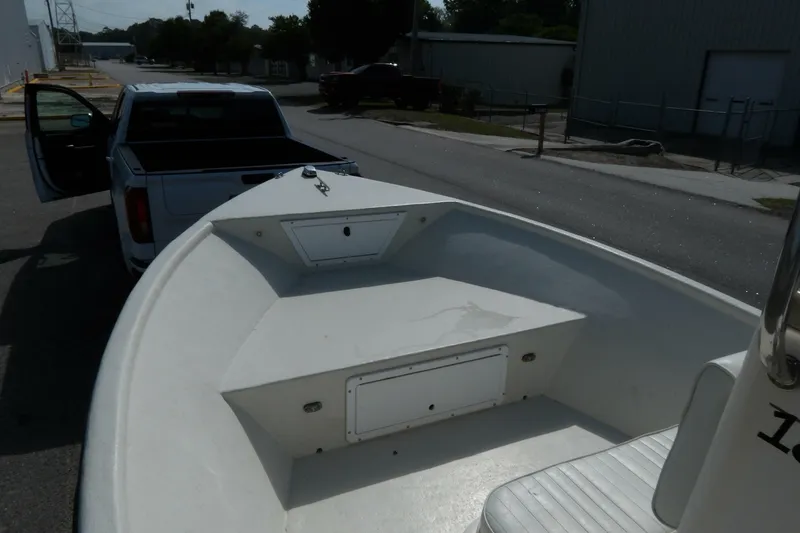 Slide: The Image of May-Craft 1800 Skiff 2005 - 6203020