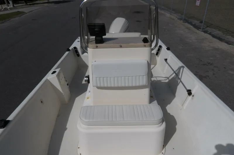Slide: The Image of May-Craft 1800 Skiff 2005 - 6203021