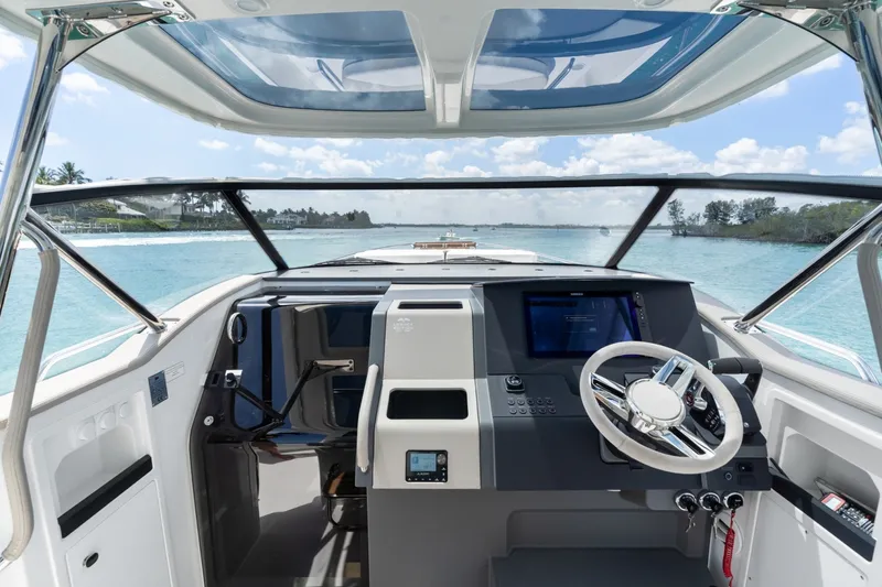 Slide: The Image of Nimbus Sport Tender 42 2026 - 7867448