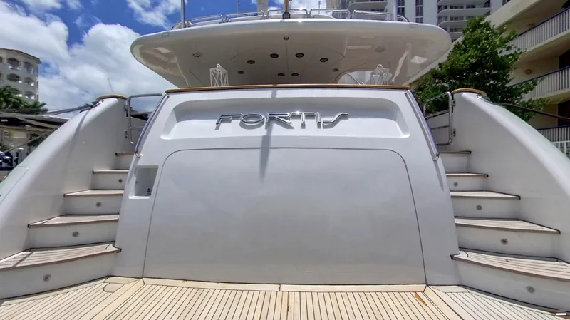 Slide: The Image of Benetti 115 Classic 2003 - 6203140