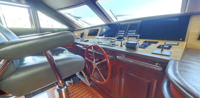 Slide: The Image of Benetti 115 Classic 2003 - 6203149