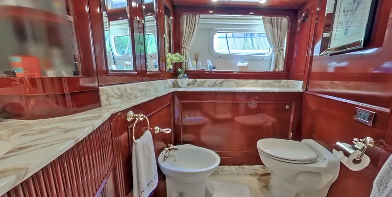 Slide: The Image of Benetti 115 Classic 2003 - 6203146