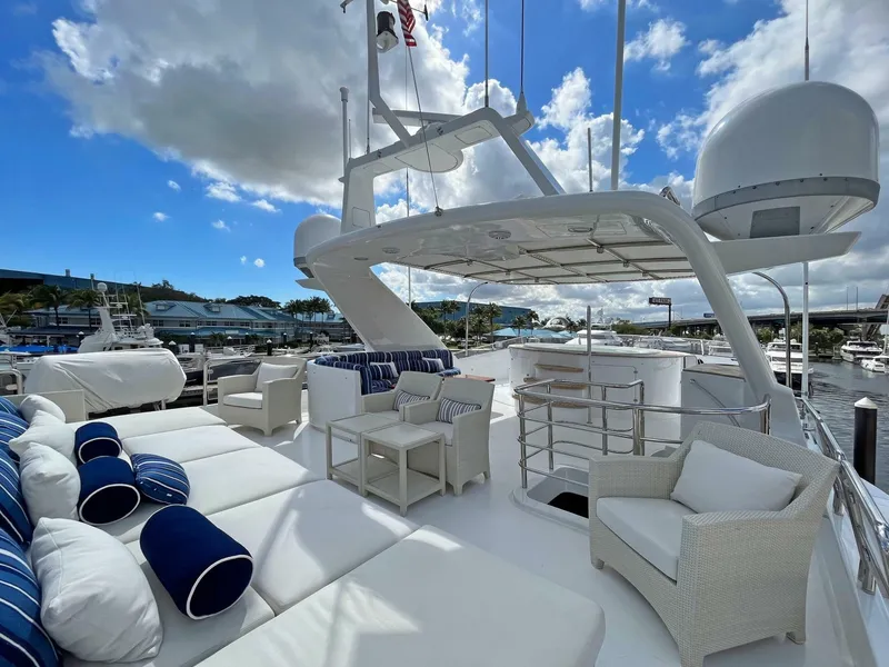 Slide: The Image of Benetti 115 Classic 2003 - 6203174