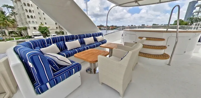 Slide: The Image of Benetti 115 Classic 2003 - 6203154