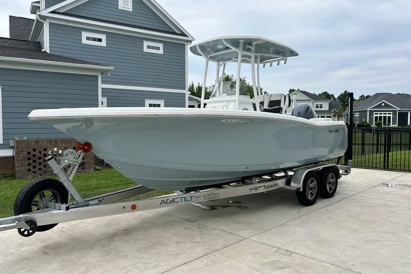 Slide: The Image of Tidewater 220 LXF 2023 - 6203231
