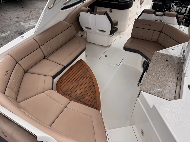 Slide: The Image of Sea Ray 350 SLX 2016 - 6203517