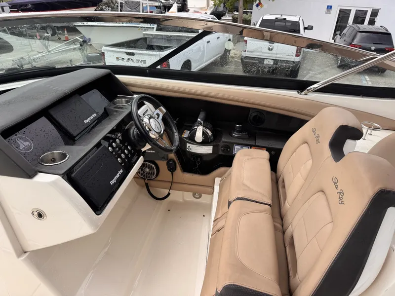 Slide: The Image of Sea Ray 350 SLX 2016 - 6203527
