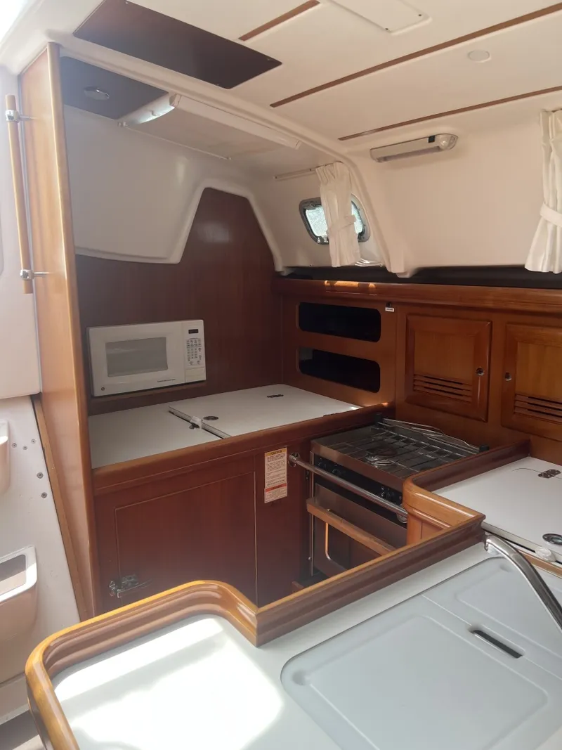 Slide: The Image of Beneteau Oceanis 361 2002 - 6303853