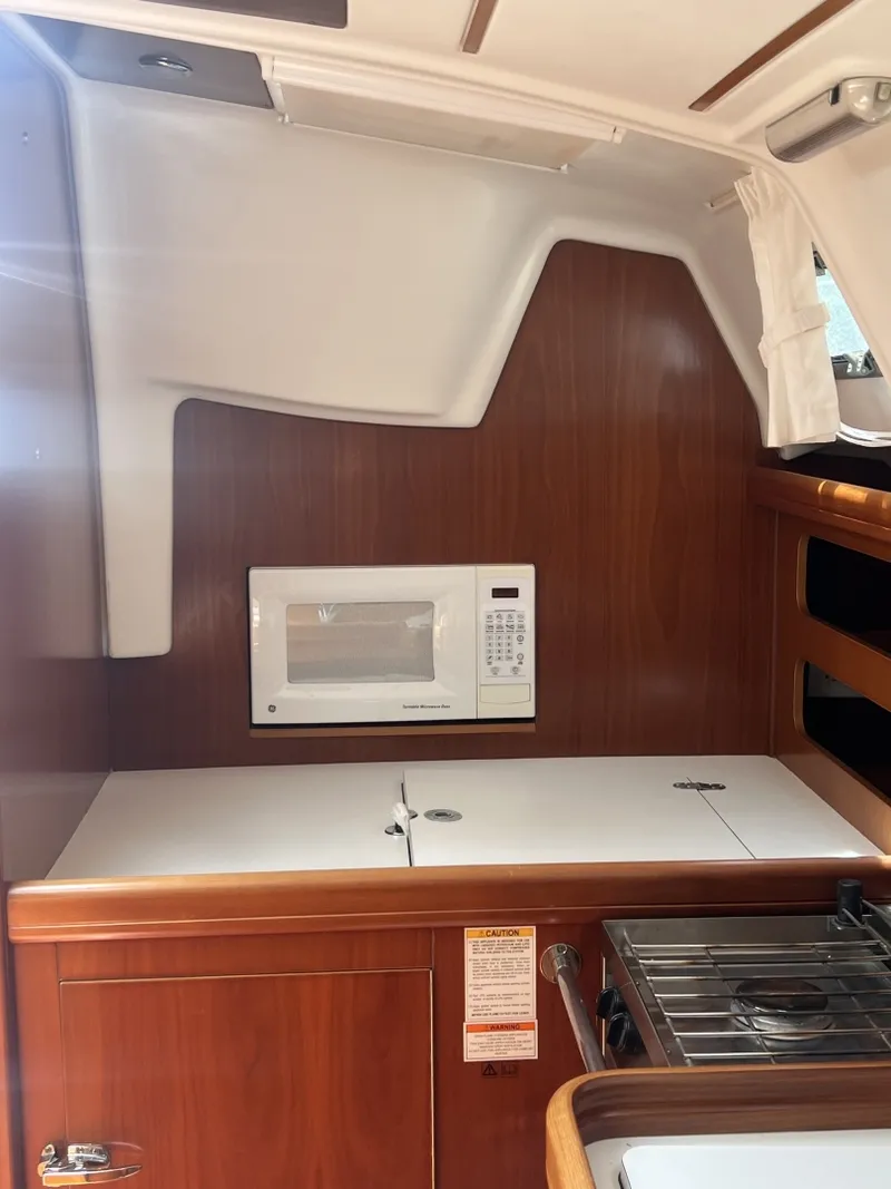 Slide: The Image of Beneteau Oceanis 361 2002 - 6303851