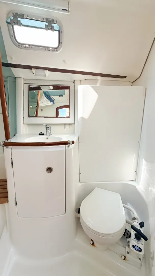 Slide: The Image of Beneteau Oceanis 361 2002 - 8231804