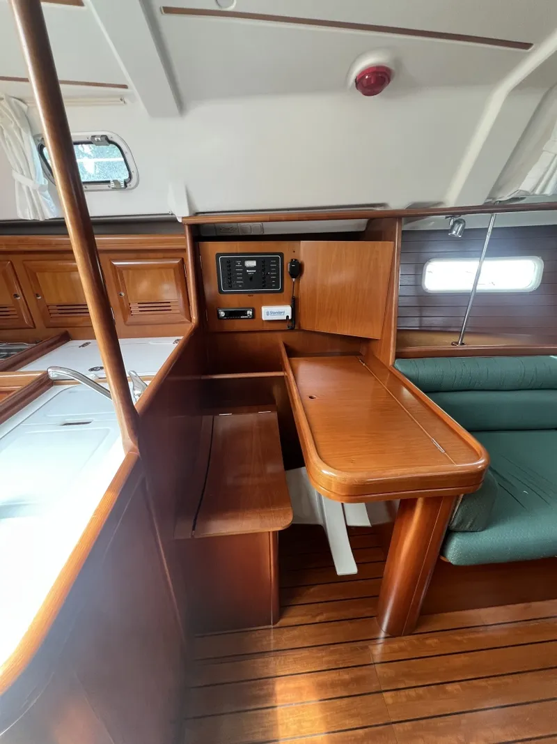 Slide: The Image of Beneteau Oceanis 361 2002 - 6303858